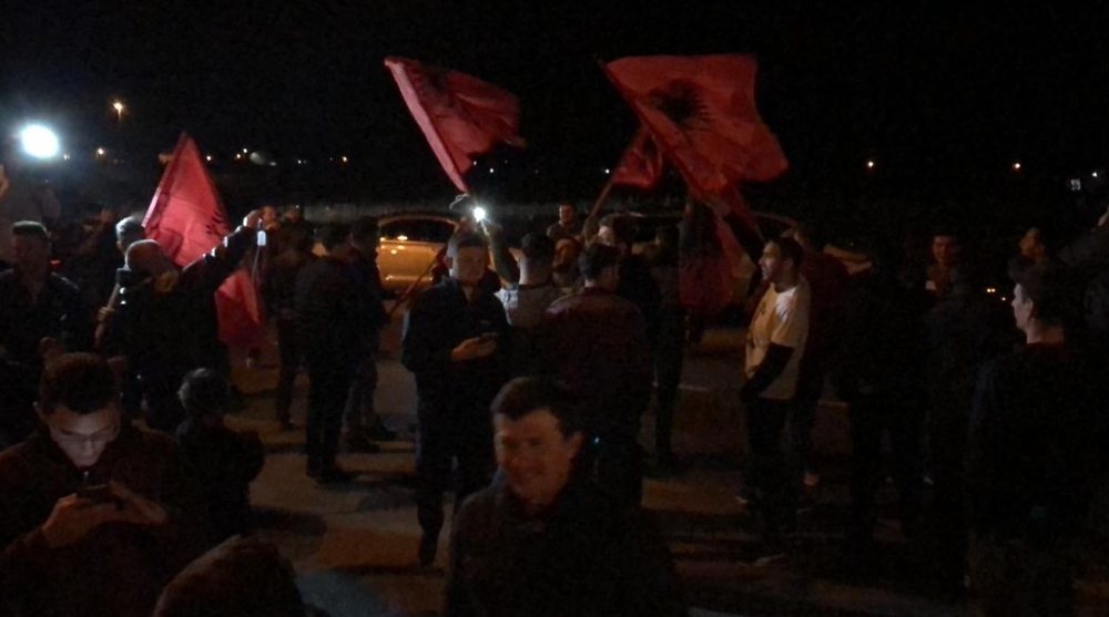 VIDEO/ Shqiptar&euml;t nisin fest&euml;n n&euml; Tuz