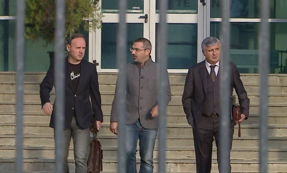 N&euml; bank&euml;n e t&euml; akuzuarve, zbulohet data e nisjes s&euml; gjyqit