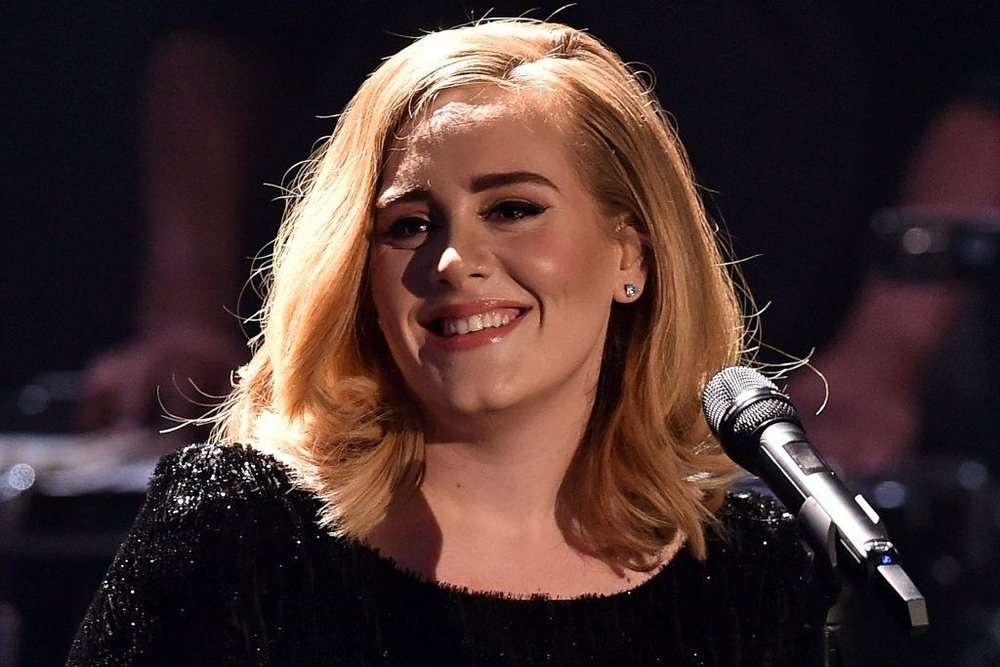 Adele, n&euml; lidhje t&euml; re pas divorcit