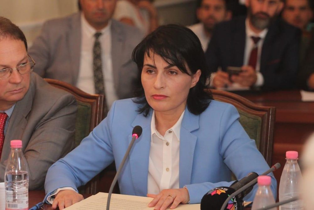 Kaosi q&euml; solli Arta Marku/ Gjysma e prokuror&euml;ve t&euml; komanduar