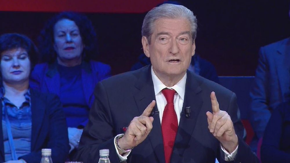 Analiza e Berish&euml;s: Pse grabitja n&euml; Rinas u b&euml; nga qeveria