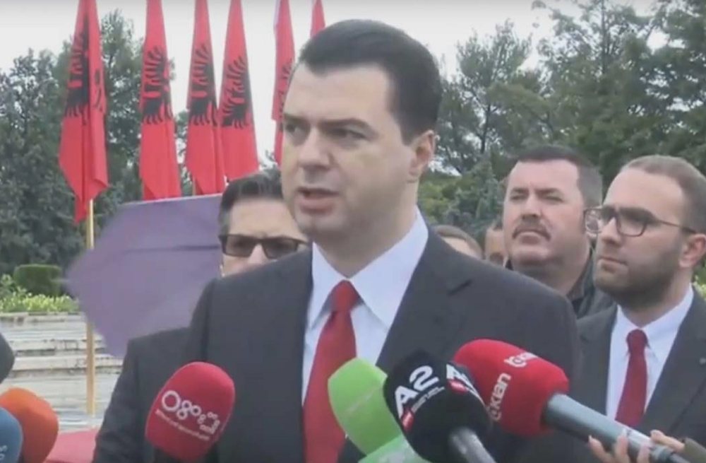 Basha pas homazheve:  P&euml;r lirin&euml; shkohet n&euml; betej&euml;