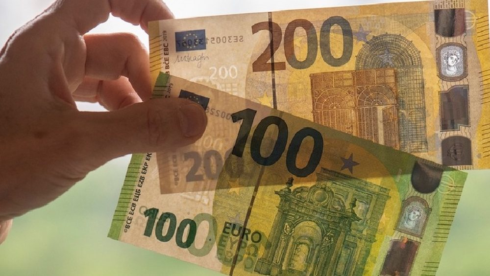 Hyjn&euml; n&euml; qarkullim kartmonedhat e reja prej 100 e 200 eurosh, synohet