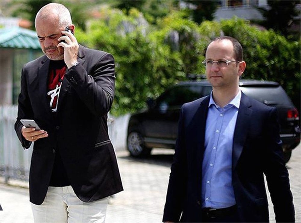 Bushati s&euml;rish kund&euml;r Ram&euml;s: Ndryshimi i kufijve t&euml;