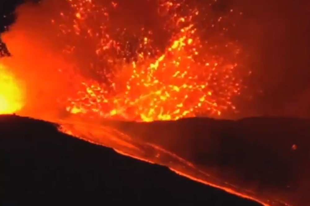 Itali/ Shp&euml;rthen vullkani Etna (Video)