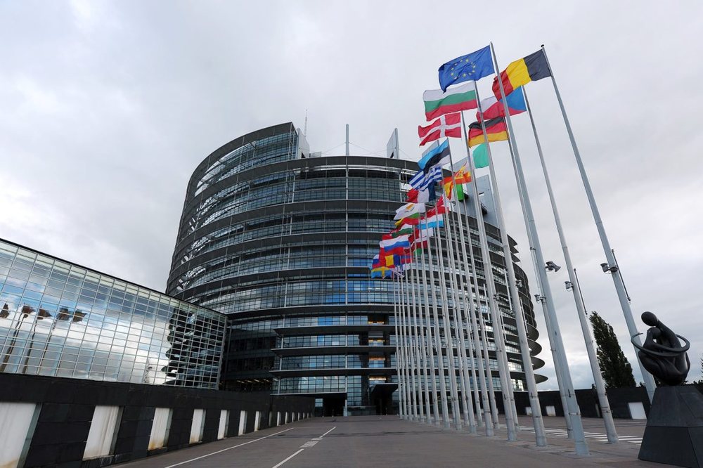 Zgjedhjet n&euml; PE/ Disa prej shteteve europiane mbyllin votimet