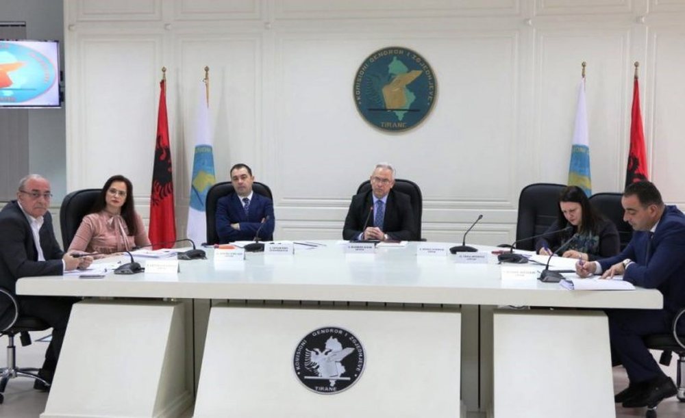 KQZ u jep mandatin 3 kandidat&euml;ve nga lista e PD, regjistrohet koalicioni i