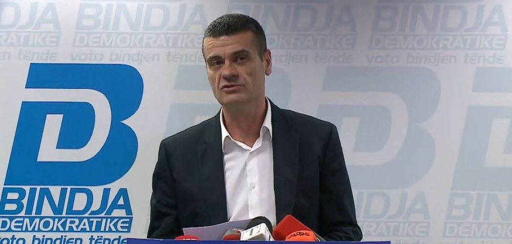 Patozi: Do t&euml; d&euml;shtoj&euml; p&euml;rdorimi i klubeve me maska p&euml;r