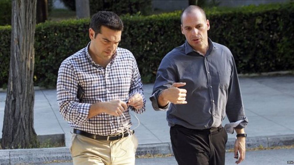 Humbja e Tsipras/Hakmarrja e ftoht&euml; e v&euml;llait armik Varufakis
