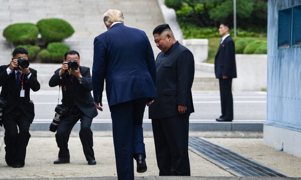 &Ccedil;el&euml;sat p&euml;r t&euml; kuptuar takimin Trump-Kim n&euml;