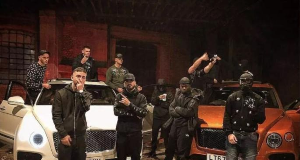 Daily Mail: Mafia n&euml; Angli po rekruton njer&euml;z mes videoklipeve t&euml;