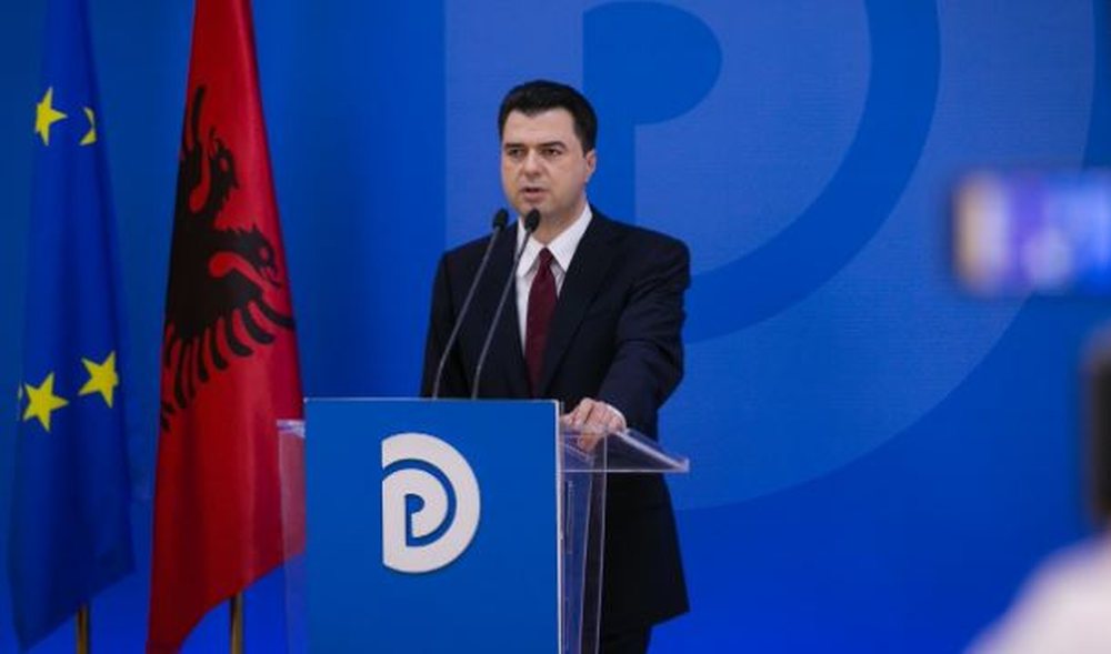 Basha prezanton planin, 4 hapa p&euml;r t&euml; luftuar korrupsionin qeveritar