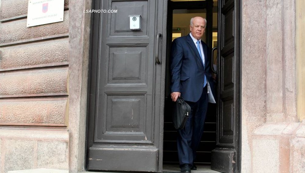 Profil/ Xhezair Zaganjori, misteri i djegies s&euml; kryegjyqtarit