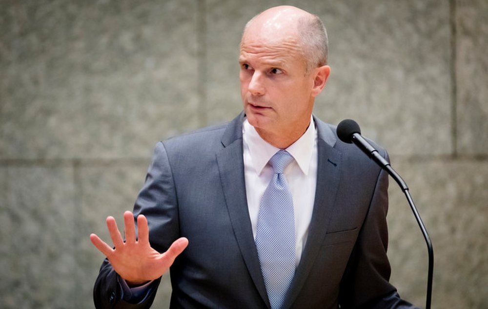 Holanda nuk t&euml;rhiqet nga 'JO-ja': Negociatat vet&euml;m pas