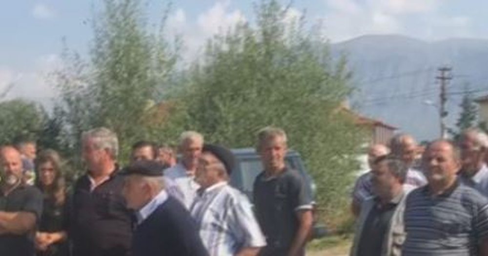 20 vite pa uj&euml; t&euml; pijsh&euml;m, banor&euml;t e dy fshatrave n&euml;