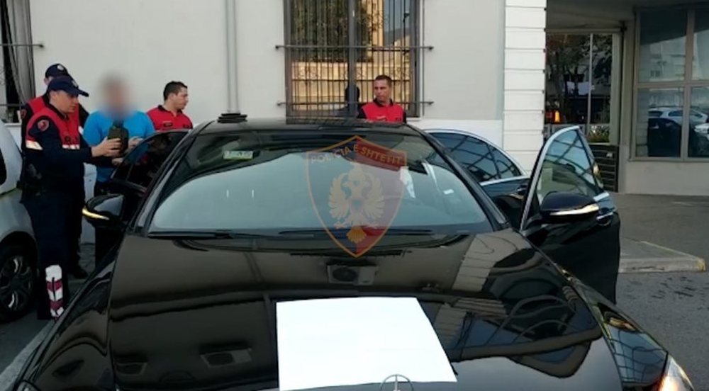 Me arm&euml; me vete, kokain&euml; e kanabis, arrestohet 38-vje&ccedil;ari