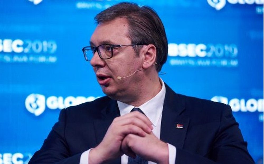 Vu&ccedil;i&ccedil; i hedh benzin&euml; zjarrit: Moshapja e negociatave e