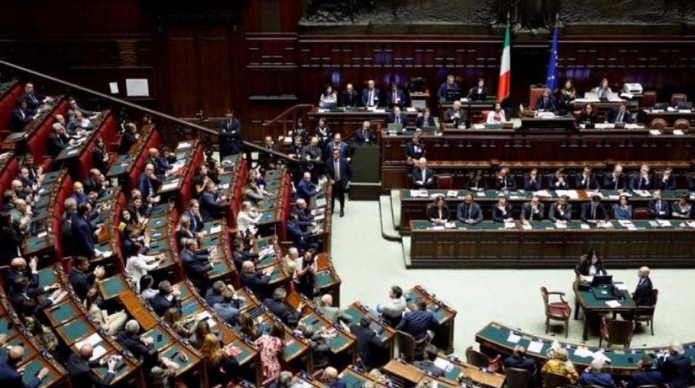 E paprecedent&euml;/ Italian&euml;t ulin numrin e deputet&euml;ve, kursehen
