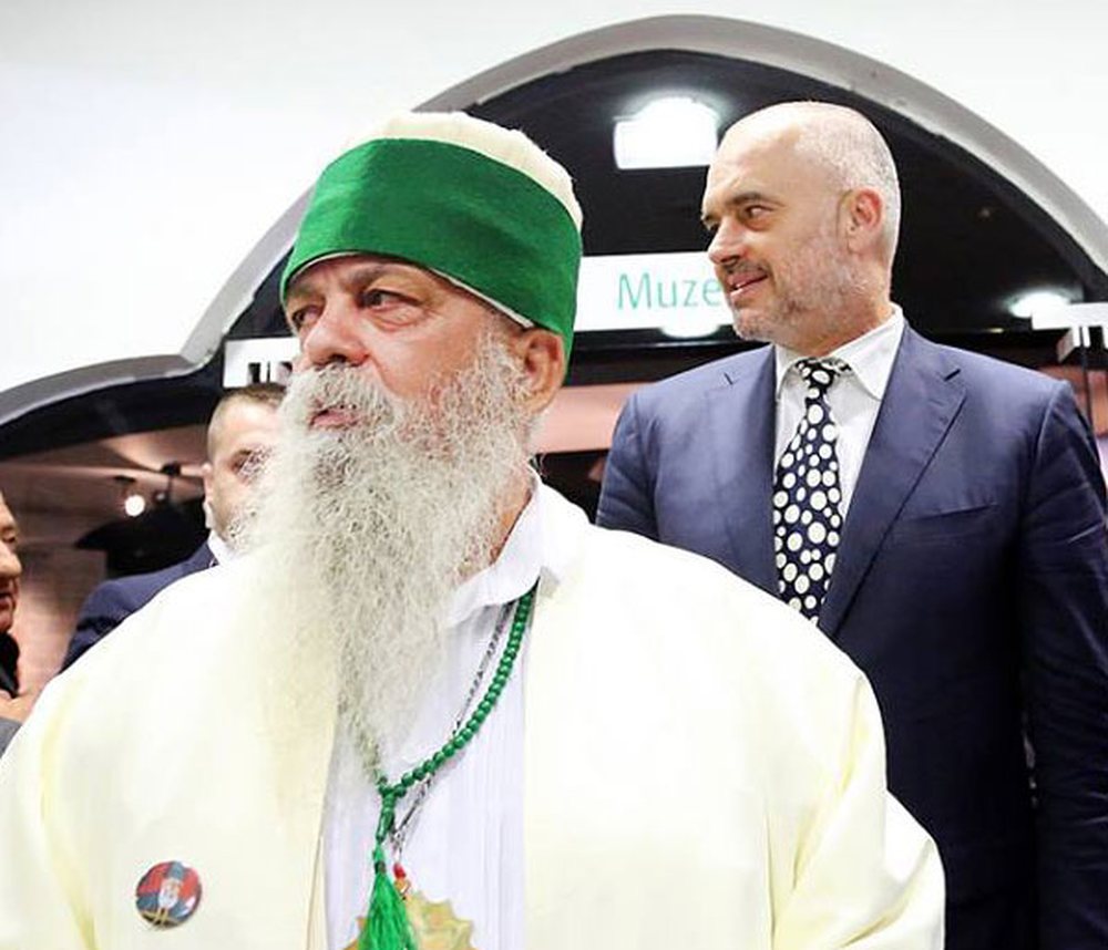 &ldquo;Baba Mondi me eskort&euml; dhe mjet t&euml; blinduar&rdquo;, gazetari