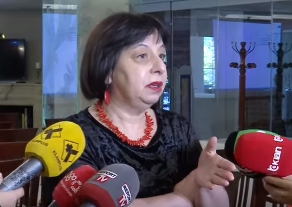 "Sezoni i gripit s'ka nisur ende, kjo &euml;sht&euml; thjesht nj&euml;
