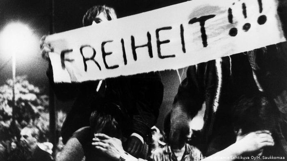 "Liri dhe demokraci"/ Nj&euml; v&euml;shtrim retrospektiv mbi nj&euml;