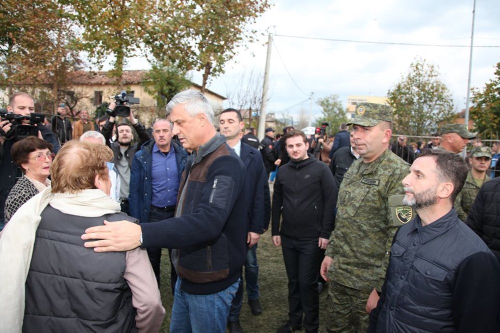 Tha&ccedil;i i telefonon Ram&euml;s: Do t&euml; d&euml;rgojm&euml; trupa