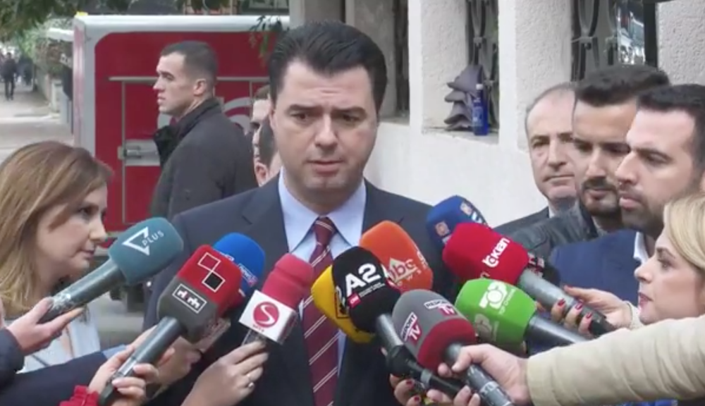 Basha: E vetmja zgjidhje p&euml;r kriz&euml;n zgjedhjet e parakoshme vendore dhe