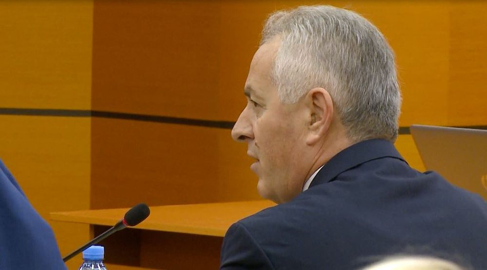 Vettingu 'pret' nj&euml; tjet&euml;r kok&euml; t&euml;