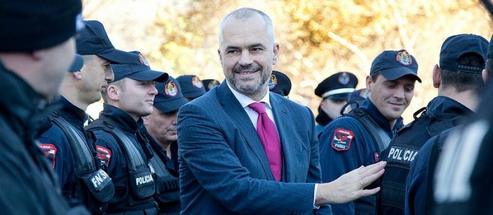 Projektligji i ri/ Policia me pushtet t&euml; pakufizuar, p&euml;rgjon dhe heton