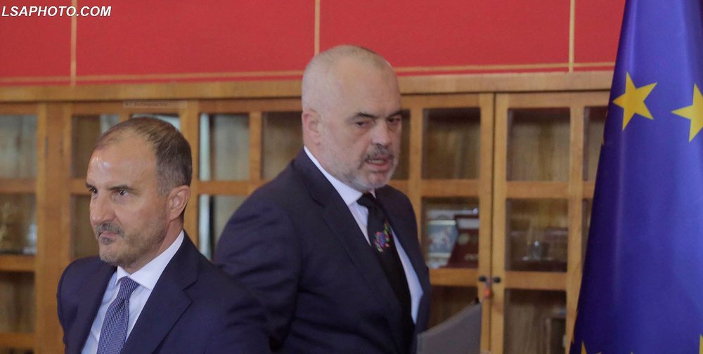Presioni politik, shenja e qart&euml; e d&euml;shtimit t&euml; Reform&euml;s