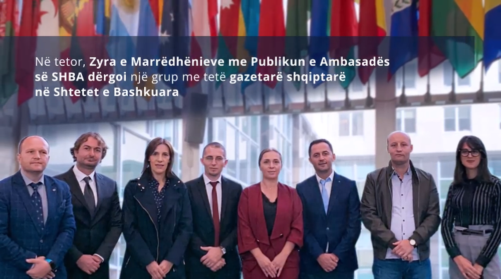 Lufta kund&euml;r korrupsionit, ambasada amerikane d&euml;rgon 8 gazetar&euml;