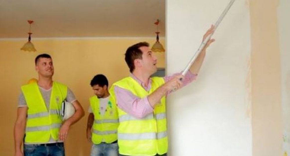 Qesharake, kapet s&euml;rish n&euml; mashtrim/ Si po vazhdon ti dali boja