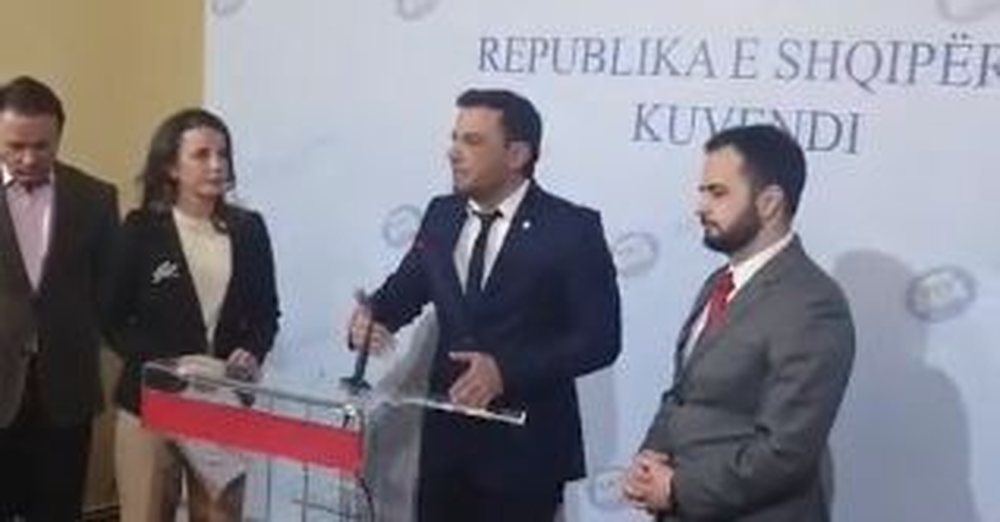 50 mij&euml; n&euml;nshkrime/ Nisma q&euml; sfidon nj&euml;koh&euml;sisht dhe
