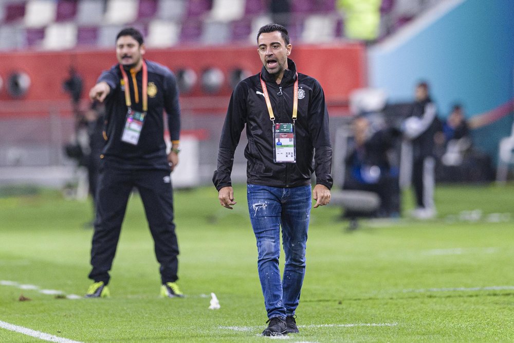 &ldquo;Dua t&euml; kthehem n&euml; sht&euml;pi&rdquo;: Xavi takohet sot me Al
