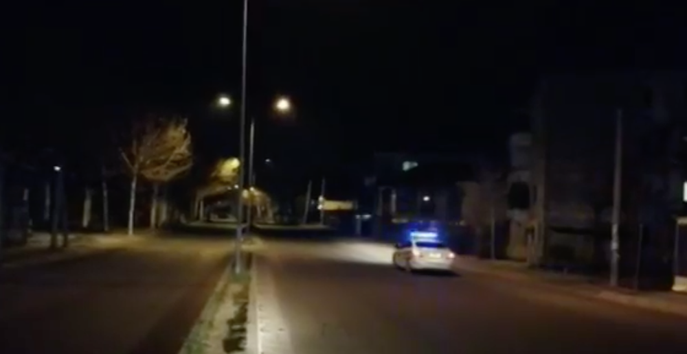 (VIDEO) Policia patrullim gjat&euml; gjith&euml; nat&euml;s, asnj&euml;