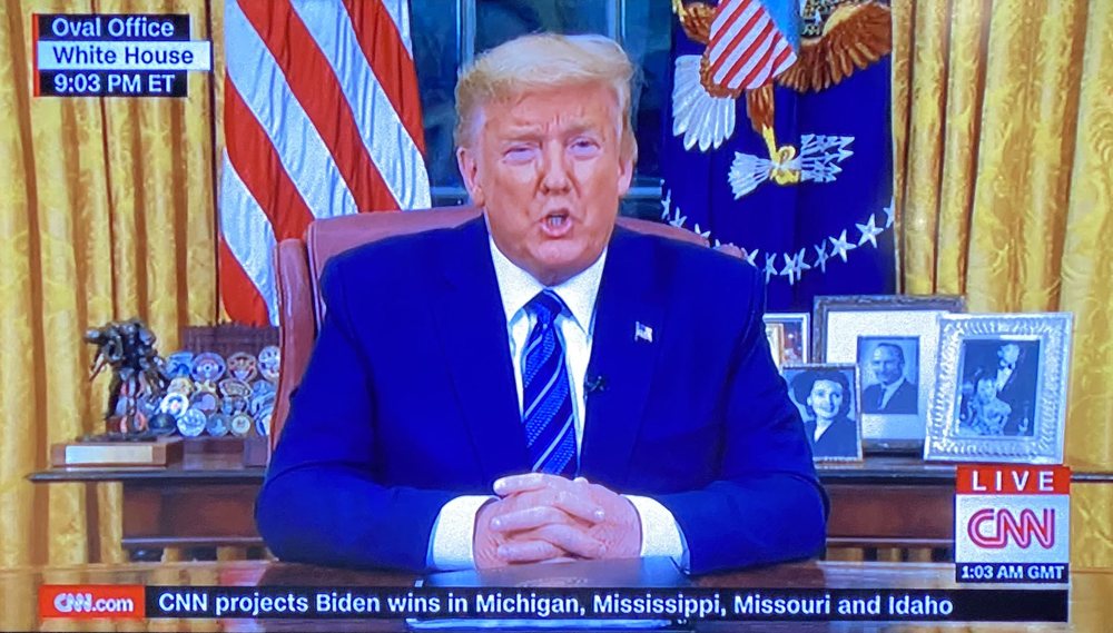 Plas debati/ Trump ndalon t&euml; gjitha fluturimet Europ&euml; - SHBA, reagon