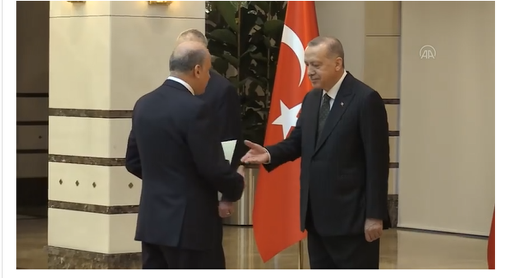 Koronavirusi, Erdogan nuk i jep dor&euml;n ambasadorit shqiptar n&euml; Ankara