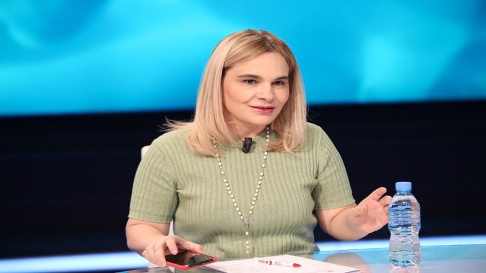 Kryemadhi: Qeveria g&euml;njen p&euml;r numrin e viktimave nga koronavirusi