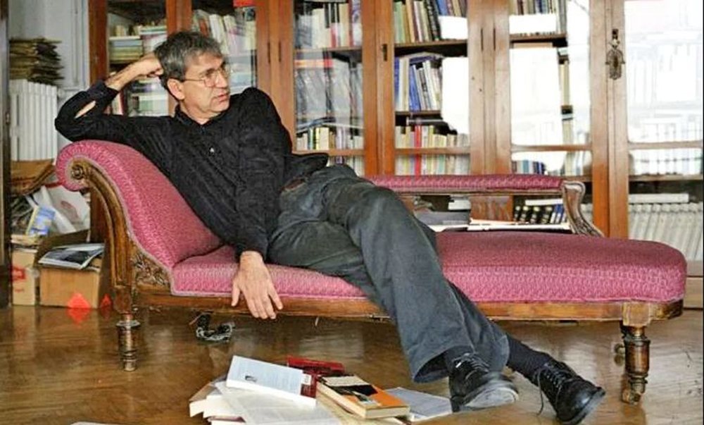 Pamuk tregon romanin e ri/ Sundimtar&euml;t gjithnj&euml; i fshehin efektet e