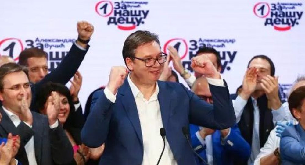 Vu&ccedil;i&ccedil; fiton n&euml; zgjedhjet pa opozit&euml;/ Cila qe loja e