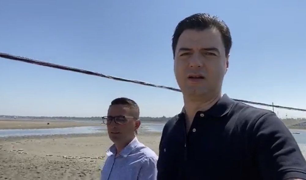 Basha thirrje qeveris&euml;: Plazhi &euml;sht&euml; bosh. L&euml;rini llafet dhe