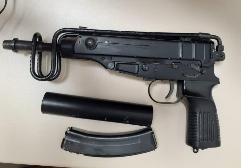 Do kryente atentat, arrestohet me automatik me silenciator 48-vje&ccedil;ari nga