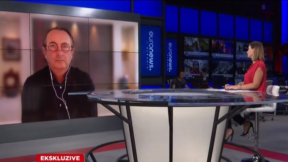 (Intervista) Tim Judah: Aktakuza p&euml;r Tha&ccedil;in u b&euml; publike