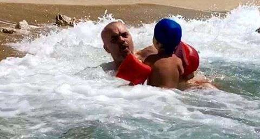 Rama pushime n&euml; jug, e shoq&euml;ron Presidenti i Kroacis&euml; (FOTO)