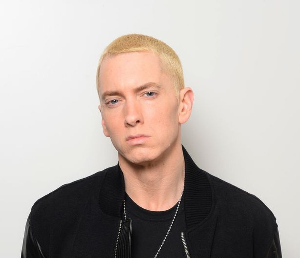 "RIP Eminem", hashtagu q&euml; po b&euml;het viral n&euml; Twitter