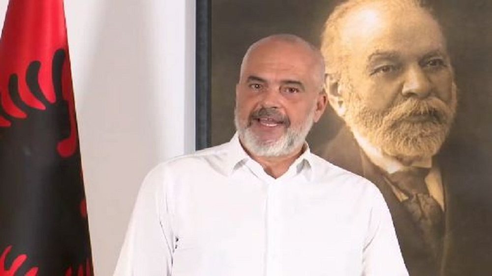 PD komenton Ram&euml;n q&euml; flet serbisht p&euml;r t&euml; mb&euml;shtetur