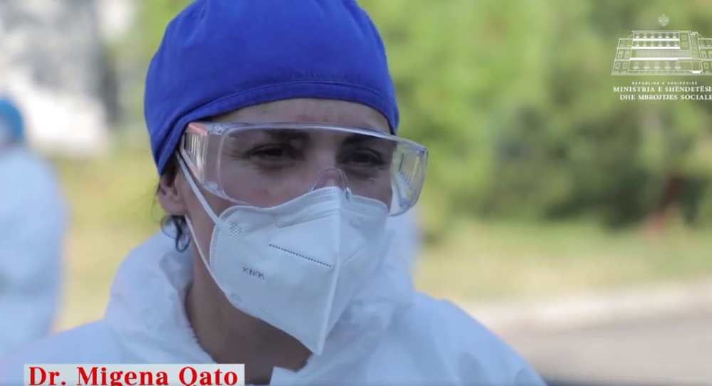 "Po shtohen t&euml; s&euml;mur&euml;t n&euml; mosha t&euml; reja"