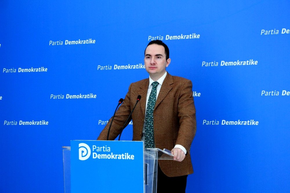 PD: Rama &euml;sht&euml; armiku i bizneseve, ne do t&euml; mbajm&euml;