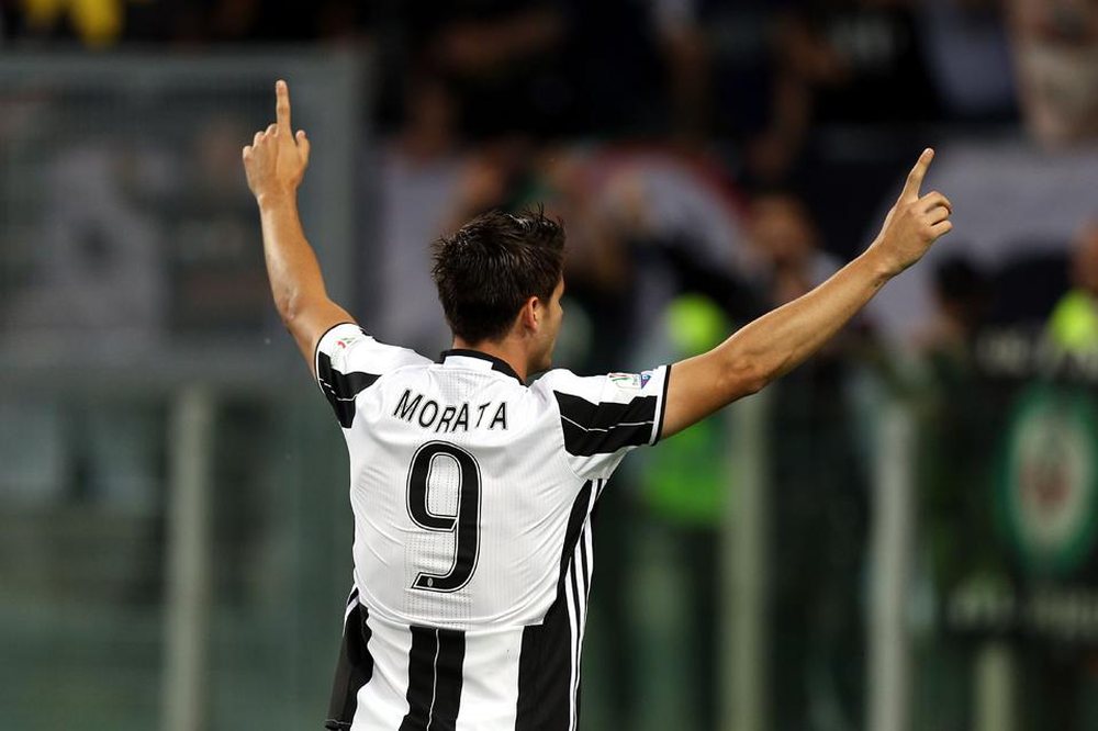 Juventus k&euml;rkon blerjen e Moratas, loj&euml;rat nuk b&euml;jn&euml;