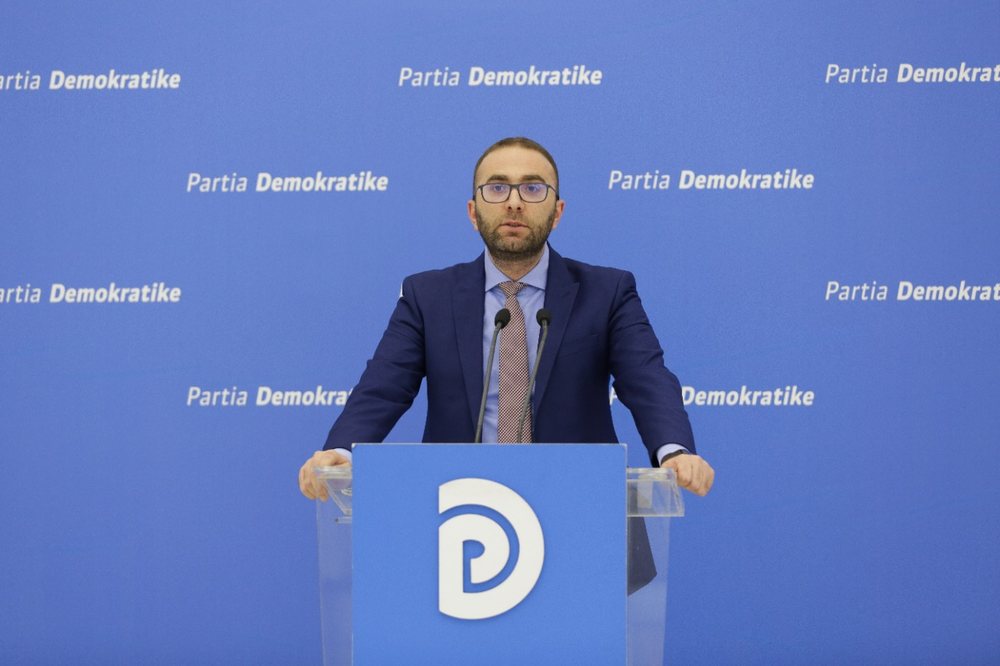 Ndryshimet n&euml; qeveri/ PD: Vendit nuk i duhet riciklimi i t&euml;